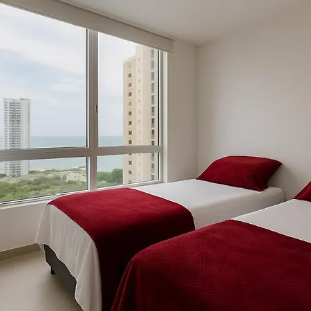Rooftop Pool Apartment *